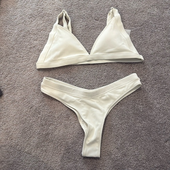 Cream ribbed bikini set - Picture 1 of 4